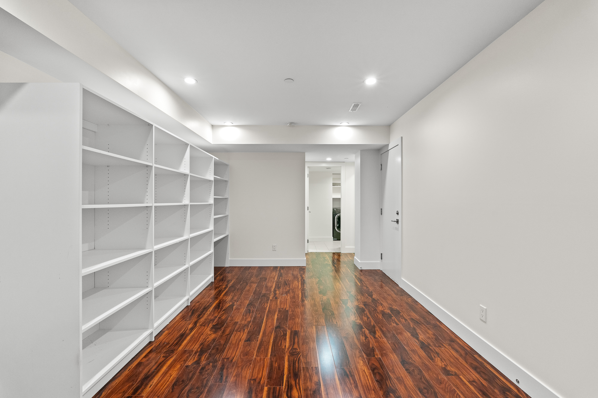 6528 Marine Drive